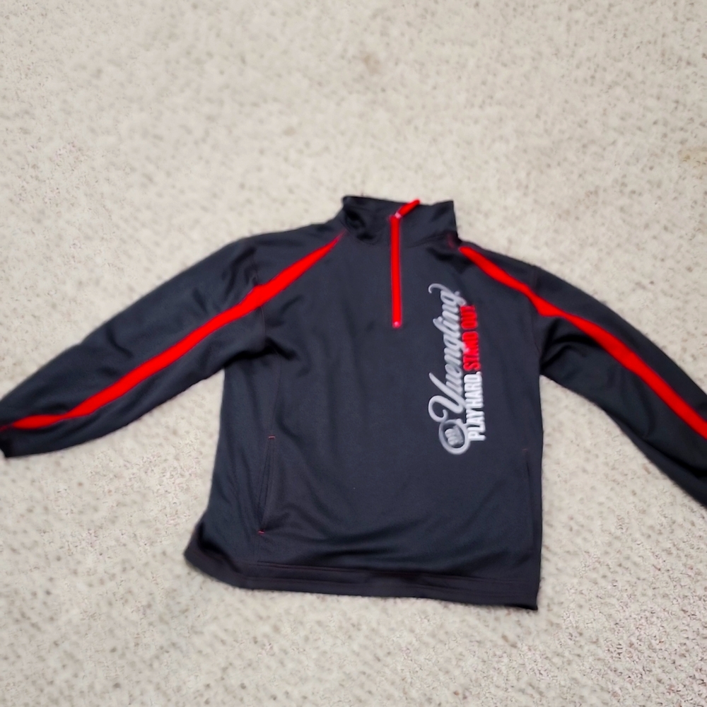 Yuengling Large 100% polyster pullover zip up jacket with pockets